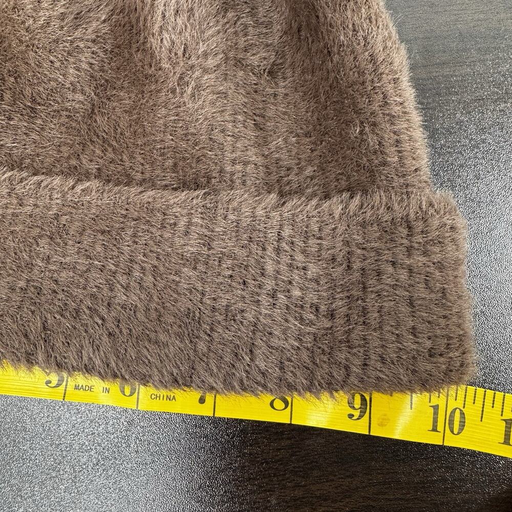 Nike Womens Peak Beanie Baroque Brown Fuzzy Sock Hat Cap OSFM NWT - Picture 9 of 9